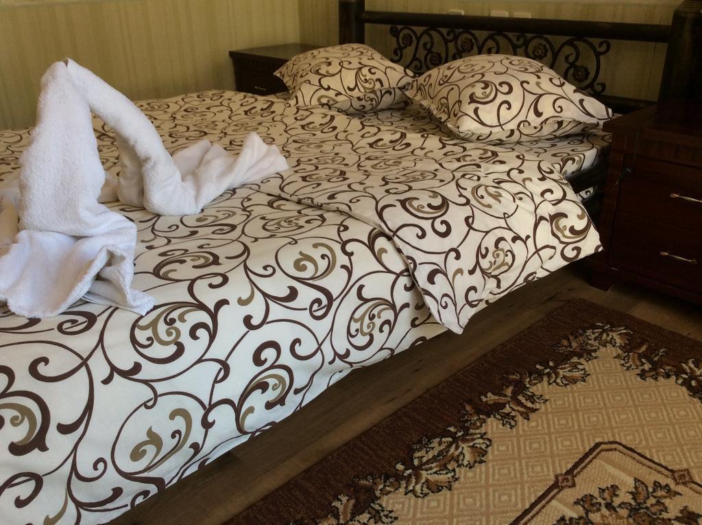 ナショナル ホテル ルセ 部屋 写真