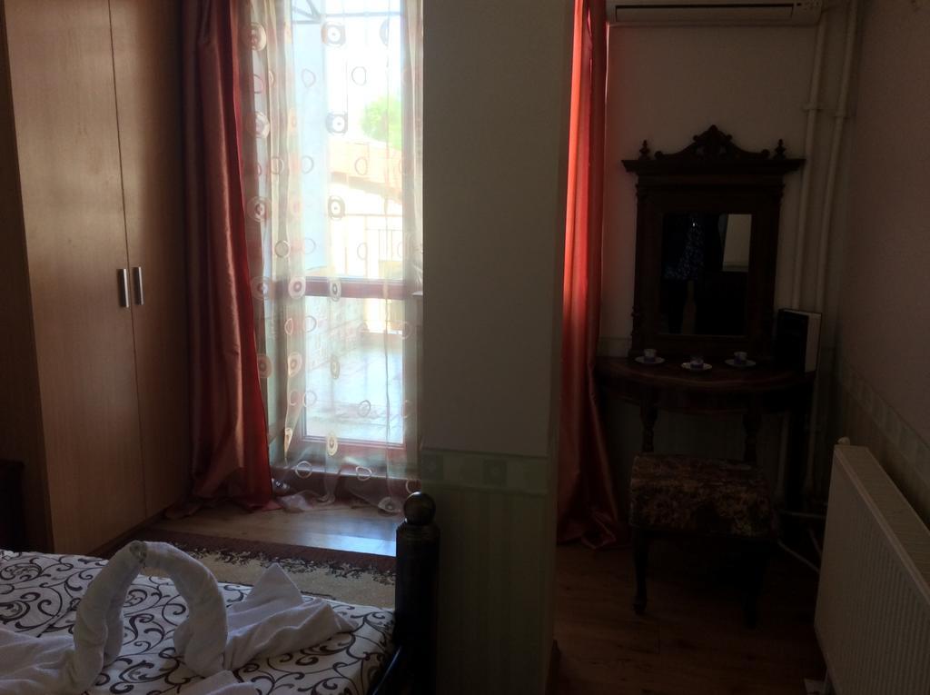 ナショナル ホテル ルセ 部屋 写真
